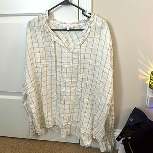 Cute white top with black & silver block pattern! Never worn!